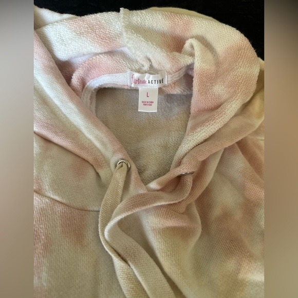 Tie Dye Crop Hoodie - Picture 4 of 4